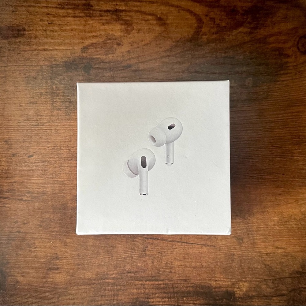 NEW Apple AirPods Pro - White